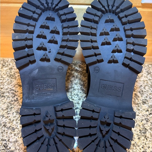 GUESS Black Patent Chain Loafer Platform Chunky Lug Sole Shoes 8.5M - Picture 6 of 8